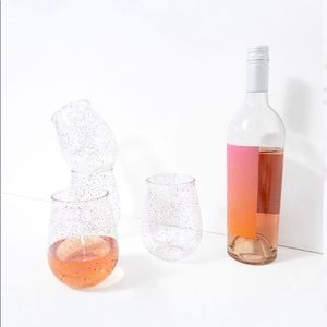 New!  Set of 4 Ban.do Acrylic Stemless Wine Glasses